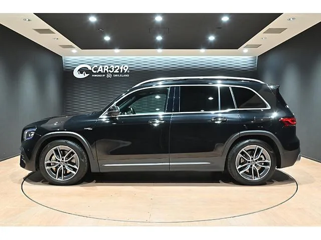 Mercedes Amg GLB 2023 — миниатюра 3