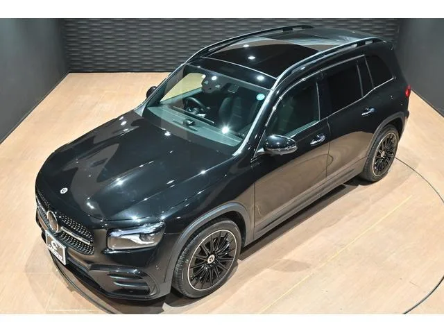 Mercedes-Benz GLB-Class 2024 — миниатюра 3
