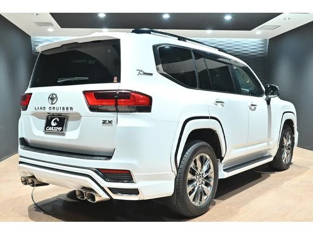Toyota Land Cruiser ZX 2023 — миниатюра 3