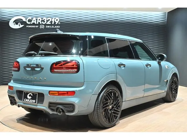 MINI MINI COOPER S CLUBMAN UNTOLD EDITION 2023 — миниатюра 2