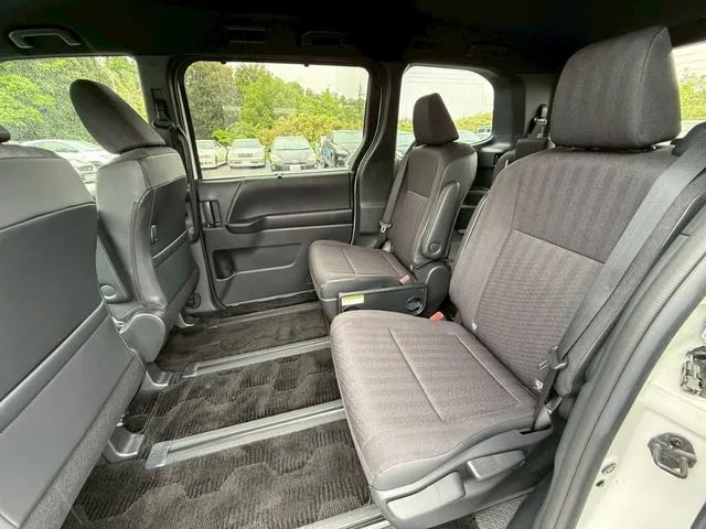Toyota NOAH S-G 2023 — миниатюра 4