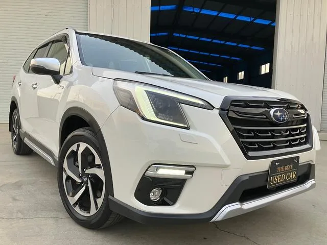 Subaru FORESTER ADVANCE 2022 — фото 1, купить с доставкой в Москву