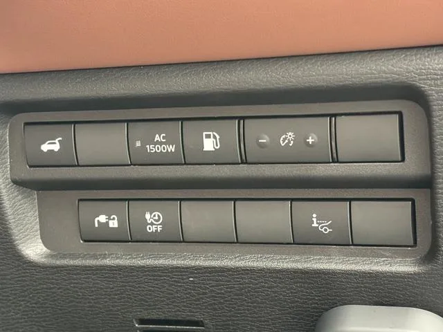 Mitsubishi OUTLANDER PHEV P EXECUTIVE PACKAGE 2025 — миниатюра 3