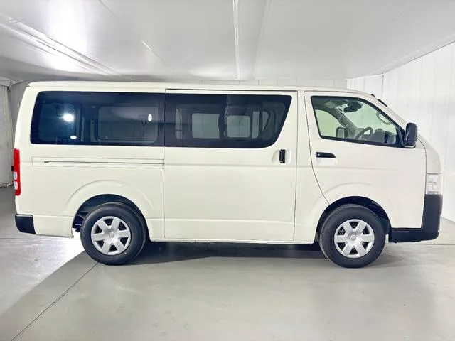 Toyota HIACE VAN LONG DX 2026 — миниатюра 2