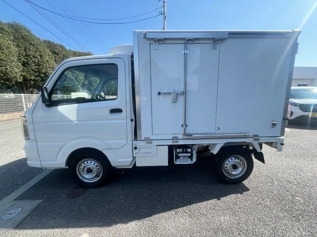 Nissan NT100CLIPPER TRUCK 2024 — миниатюра 2