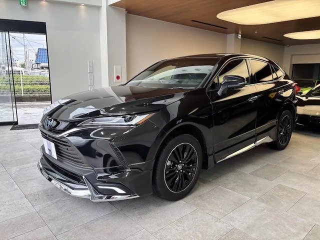 Toyota HARRIER HYBRID Z 2025 — фото 1, купить с доставкой в Москву