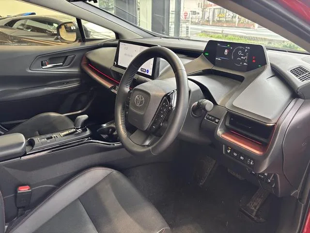 Toyota Prius Z 2024 — миниатюра 5