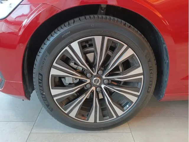 Volvo S60 ULTIMATE B4 2023 — миниатюра 5