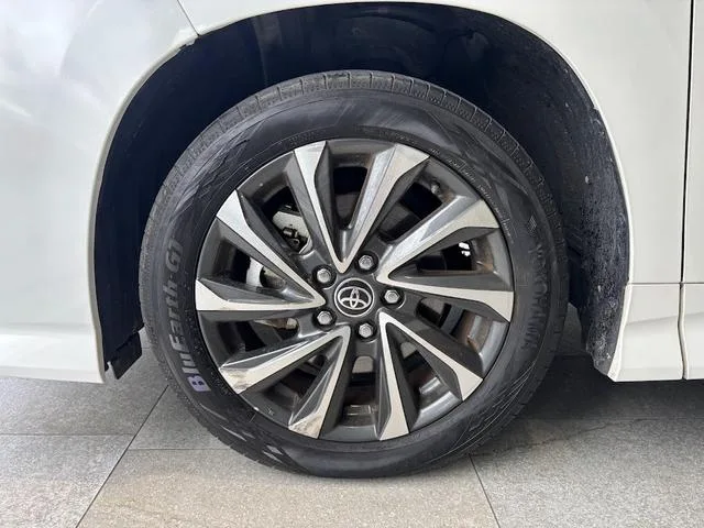 Toyota VOXY HYBRID S-Z 2023 — миниатюра 5