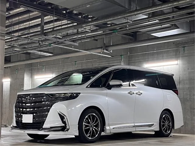Toyota ALPHARD Z 2024 — фото 1, купить с доставкой в Москву