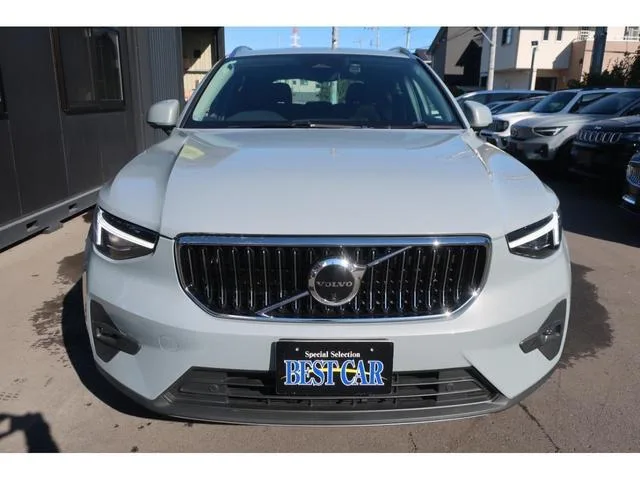 Volvo XC40 ULTRA B4 AWD 2024 — миниатюра 4