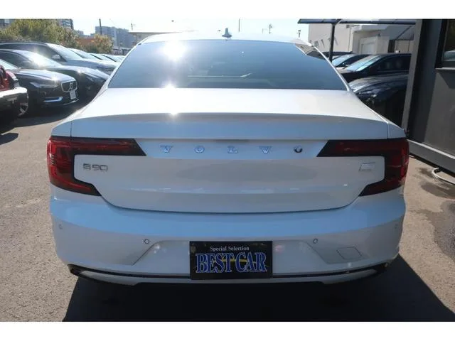 Volvo S90 RECHARGE ULTIMATE T8 AWD PLUGIN HYBRID 2023 — миниатюра 5
