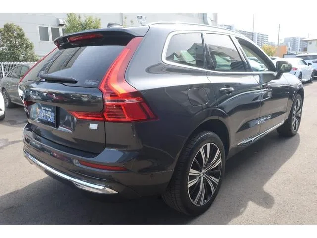 Volvo XC60 RECHARGE PLUG IN HYBRID T6 AWD INSCRIPTION 2022 — миниатюра 4