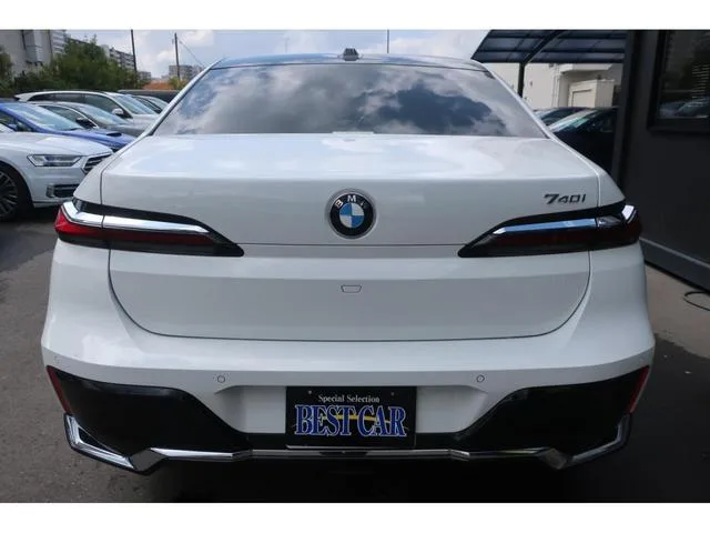 BMW 7 Series 740i M-SPORT 2024 — миниатюра 5