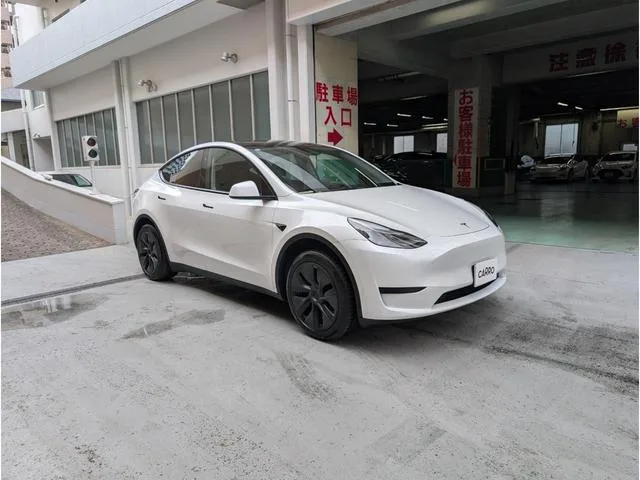Tesla MODEL Y RWD 2024 — миниатюра 3