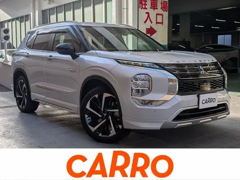 Mitsubishi OUTLANDER PHEV 2024 купить в Москве