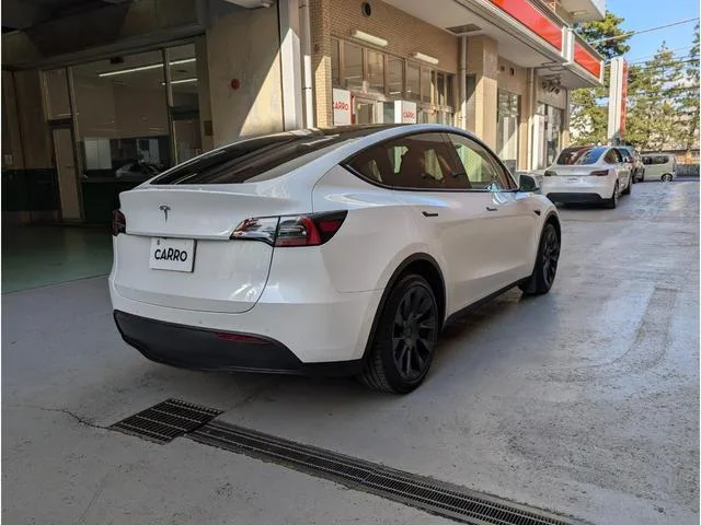 Tesla MODEL Y RWD 2023 — миниатюра 4