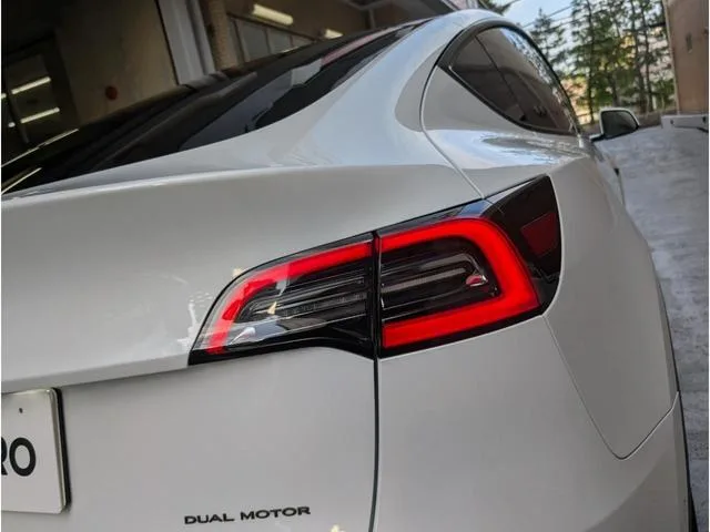 Tesla MODEL Y RWD 2023 — миниатюра 5