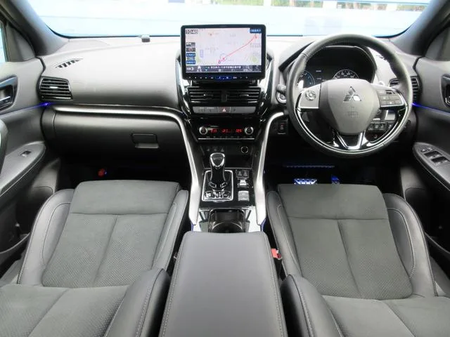 Mitsubishi ECLIPSE CROSS PHEV BLACK EDITION 2023 — миниатюра 2