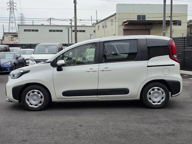 Toyota SIENTA HYBRID G 2022 — миниатюра 4