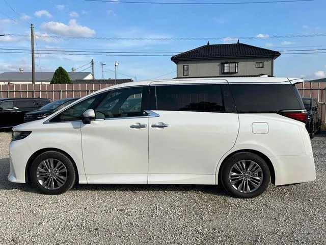 Toyota Alphard Z 2024 — миниатюра 2