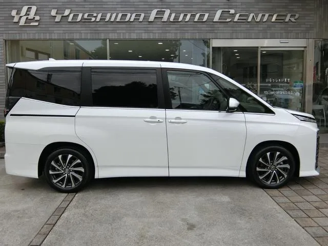 Toyota VOXY S-Z 2022 — миниатюра 2