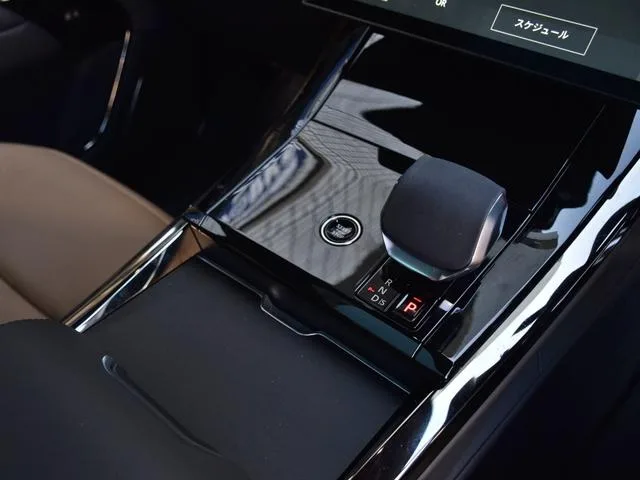 Land Rover Range Rover Sport AUTOBIOGRAPHY D300 2024 — миниатюра 3