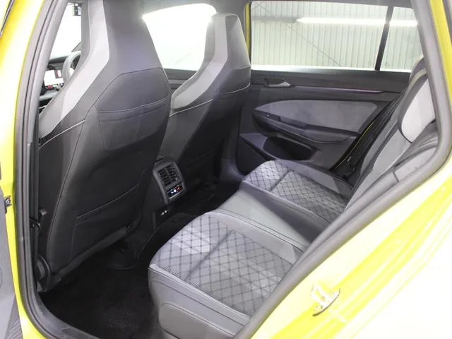 Volkswagen GOLF VARIANT TDI R LINE PLATINUM EDITION 2023 — миниатюра 3