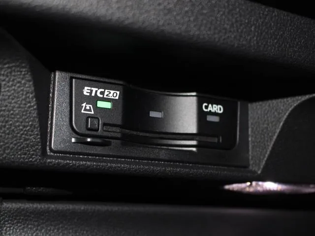 Volkswagen GOLF VARIANT TDI R LINE PLATINUM EDITION 2023 — миниатюра 5