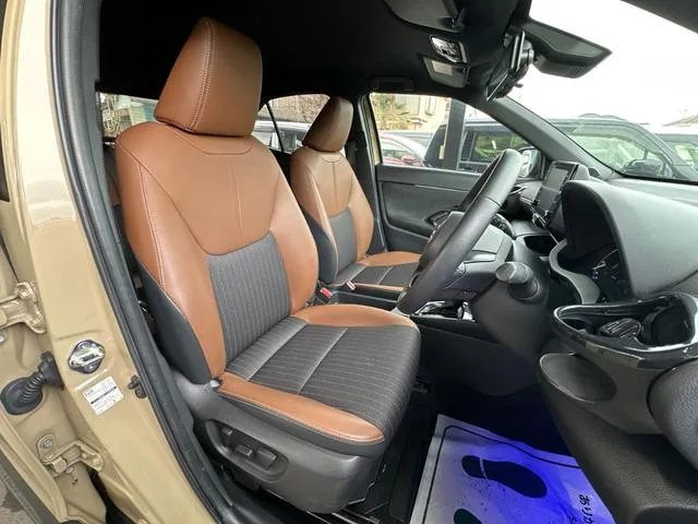 Toyota YARIS CROSS HYBRID Z ADVENTURE 2023 — миниатюра 4
