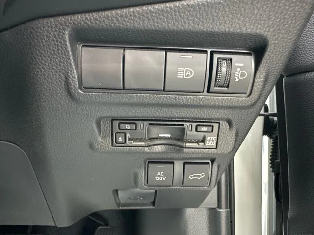 Toyota CorollaCross HYBRID Z 2024 — миниатюра 3