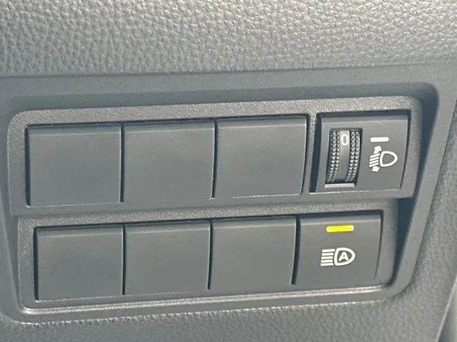 Toyota YARIS CROSS HYBRID X 2025 — миниатюра 3