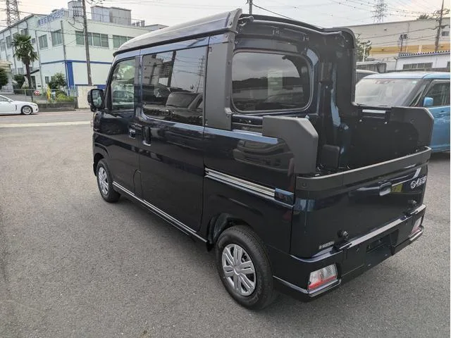 Daihatsu ATRAI ATRAI DECKVAN 2024 — миниатюра 3