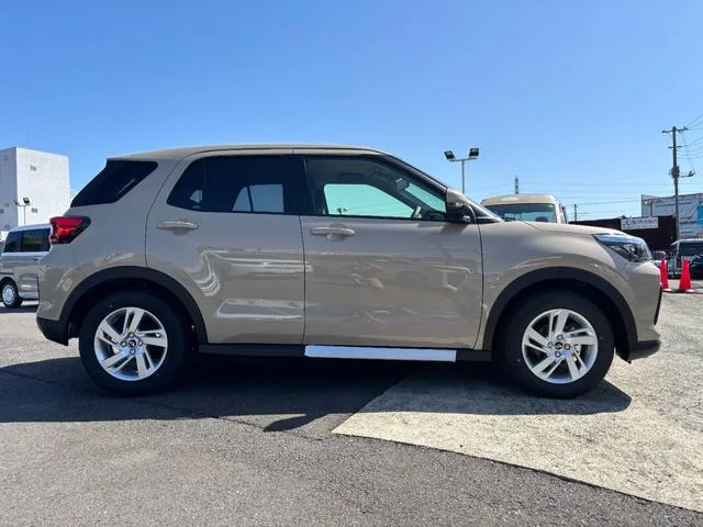 Daihatsu ROCKY X 2025 — миниатюра 2