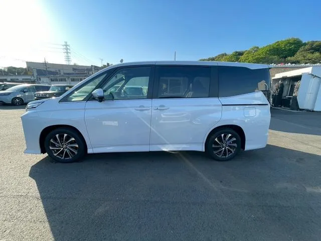Toyota VOXY S-Z 2025 — миниатюра 2