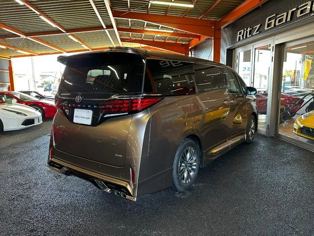 Toyota ALPHARD HYBRID Z 2024 — миниатюра 3