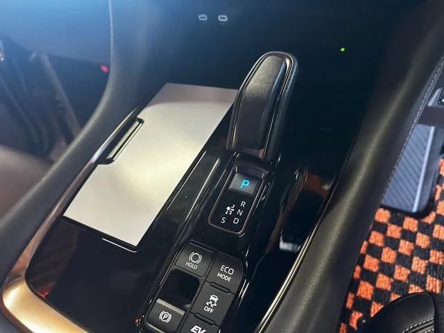 Toyota ALPHARD HYBRID Z 2024 — миниатюра 4