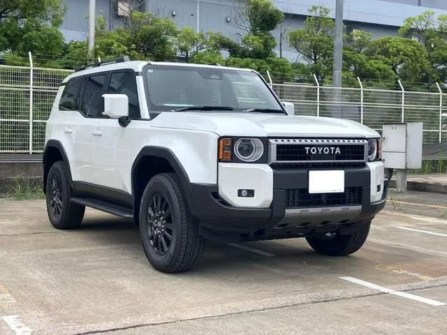 Toyota LAND CRUISER 250 VX 2025 — фото 1, купить с доставкой в Москву