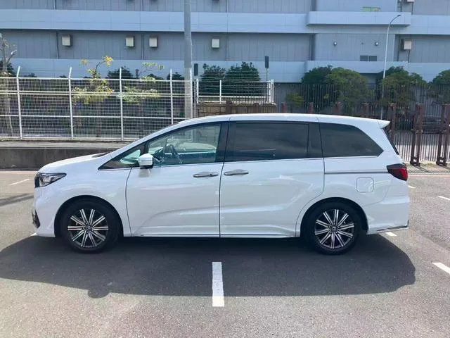 Honda ODYSSEY HYBRID e:HEV ABSOLUTE 2026 — миниатюра 2