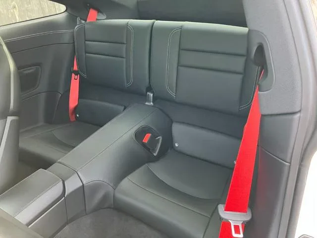 Porsche 911 2024 — миниатюра 4