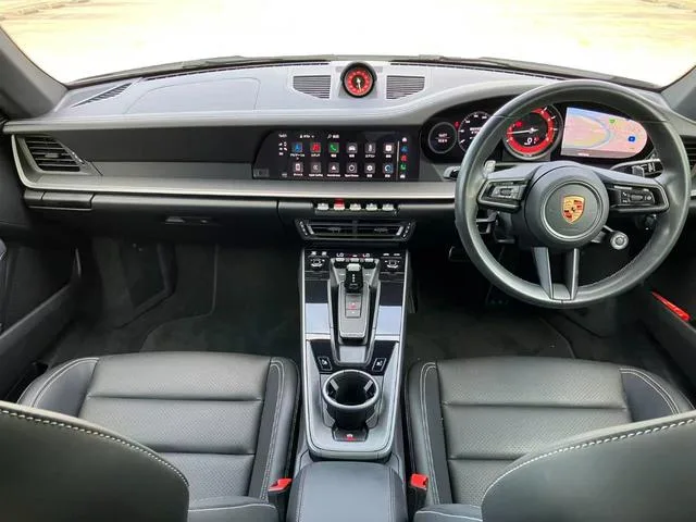 Porsche 911 2024 — миниатюра 5