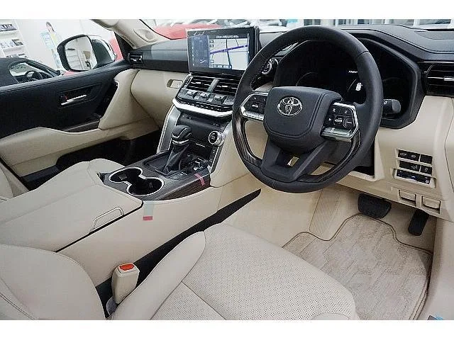Toyota Land Cruiser ZX 2024 — миниатюра 4