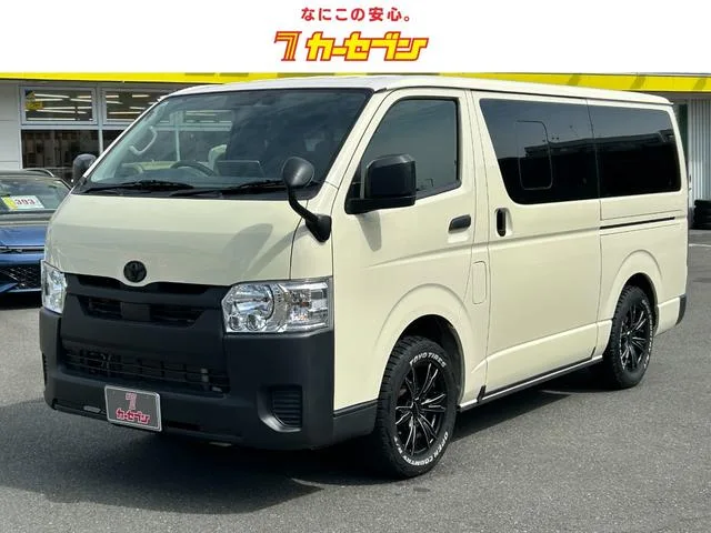 Toyota HIACE VAN 2022 — фото 1, купить с доставкой в Москву