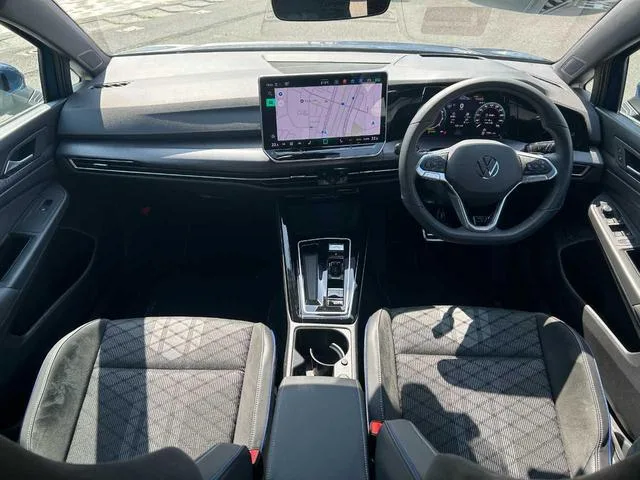 Volkswagen GOLF VARIANT ETSI R LINE 2025 — миниатюра 2
