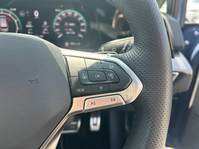 Volkswagen GOLF VARIANT ETSI R LINE 2025 — миниатюра 4