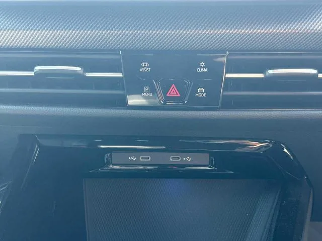 Volkswagen GOLF VARIANT ETSI R LINE 2025 — миниатюра 5