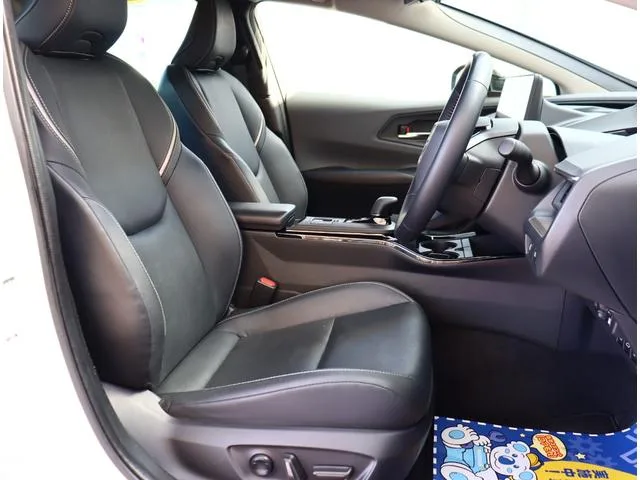 Toyota Prius Z 2023 — миниатюра 3