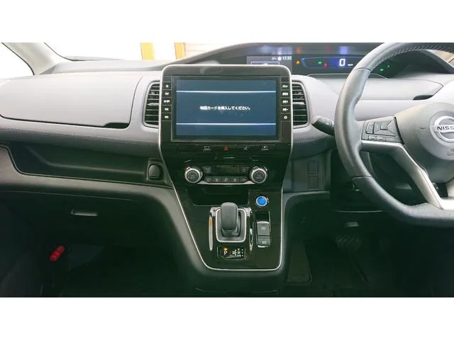 Nissan SERENA E-POWER HIGHWAY STAR V 2022 — миниатюра 3