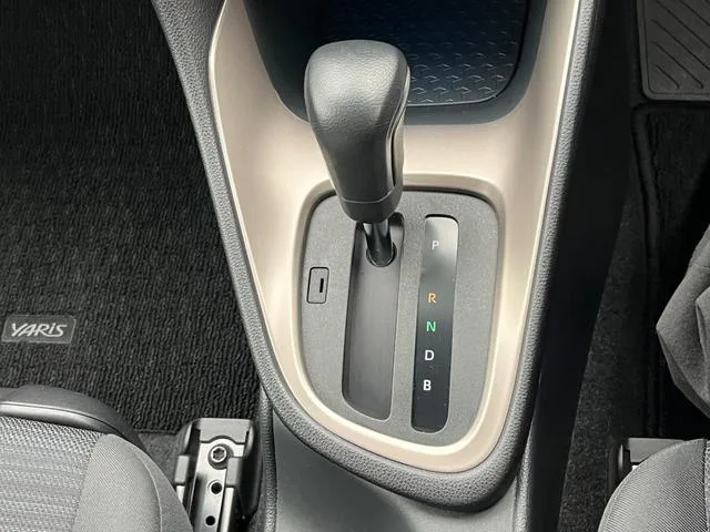Toyota YARIS HYBRID Z 2022 — миниатюра 5