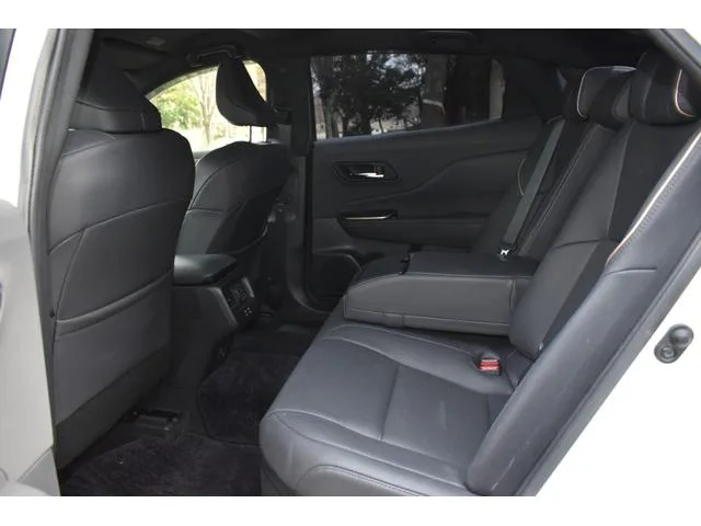 Toyota CROWN CROSSOVER G ADVANCED LEATHER PACKAGE 2023 — миниатюра 4